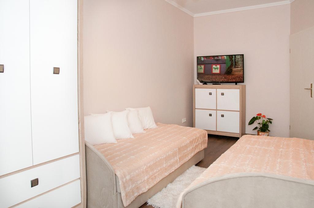 Ametiszt Apartman Hévíz Esterno foto