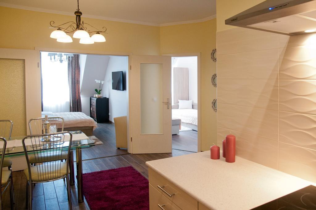 Ametiszt Apartman Hévíz Esterno foto