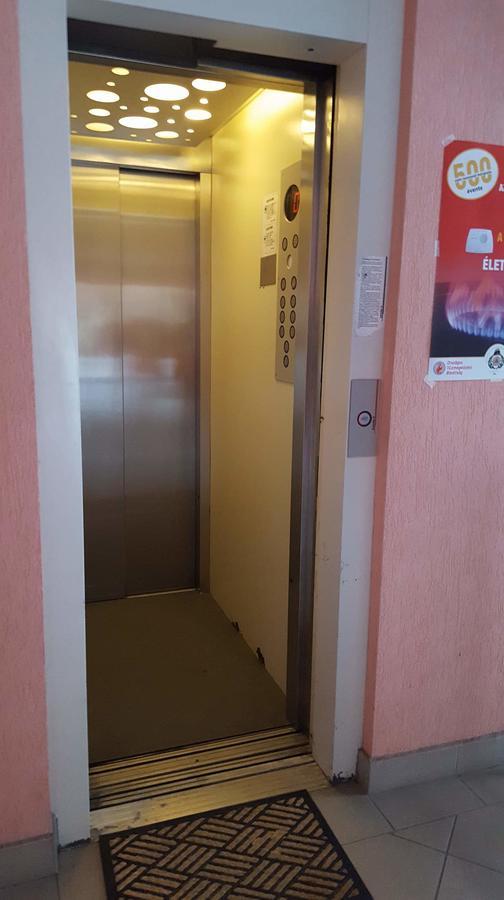 Ametiszt Apartman Hévíz Esterno foto