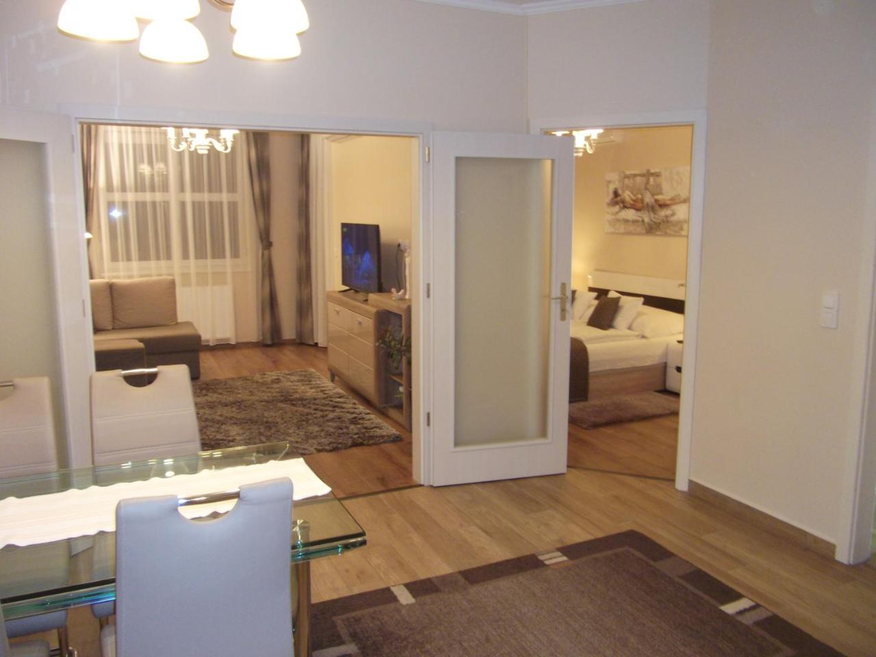 Ametiszt Apartman Hévíz Esterno foto