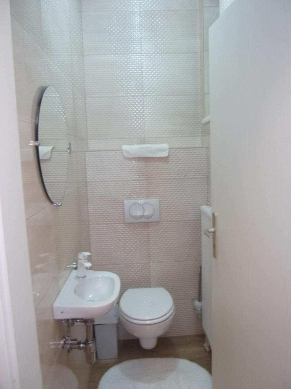 Ametiszt Apartman Hévíz Esterno foto